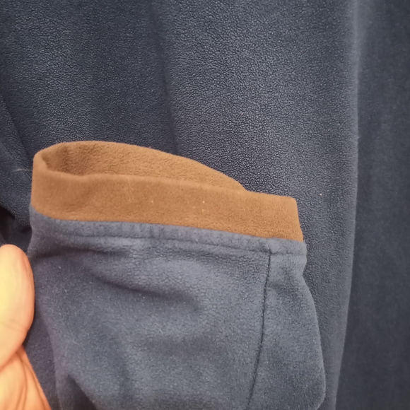 North face crew neck size Large. - Picture 4 of 6